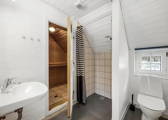 14 Person Pool House - 2001 Tatil Evi Ulfborg