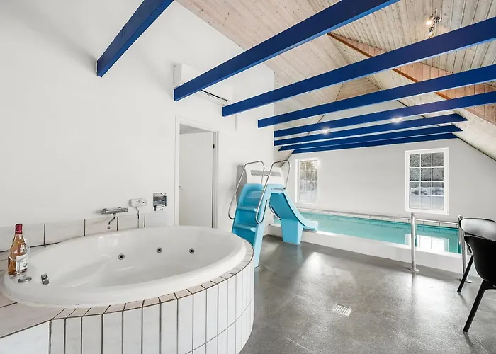 14 Person Pool House - 2001 Tatil Evi *