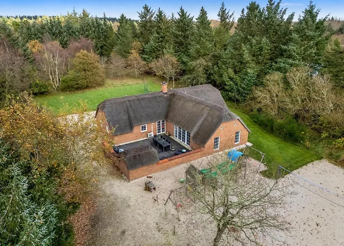 14 Person Pool House - 2001 Ulfborg