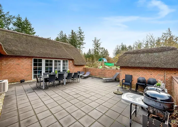 14 Person Pool House - 2001 Tatil Evi Ulfborg